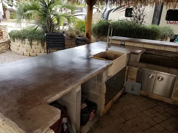 outdoor kitchen island